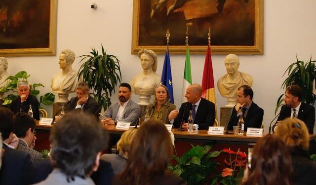 Vinòforum 2025/2026: Piazza di Siena diventa il cuore del vino e del cibo a Roma